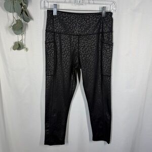 CVG | Black Leopard Cheetah Print Leggings Cropped Pockets Women's Size Small
